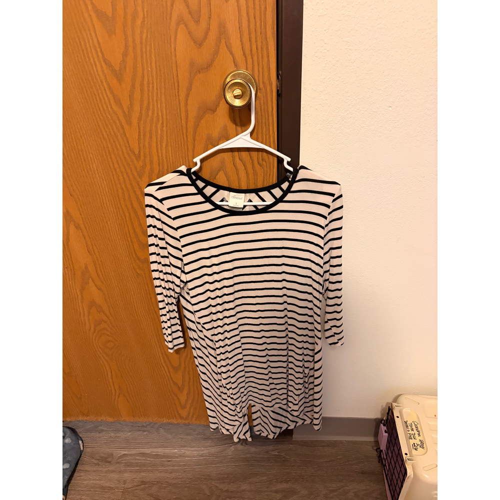 Unknown Black & White Dress Shirt Size - Picture 1 of 2